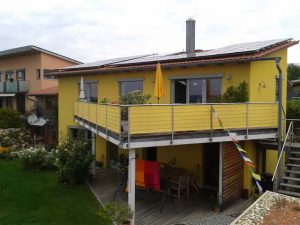 Balkon Sichtschutz aus Markisenstoff